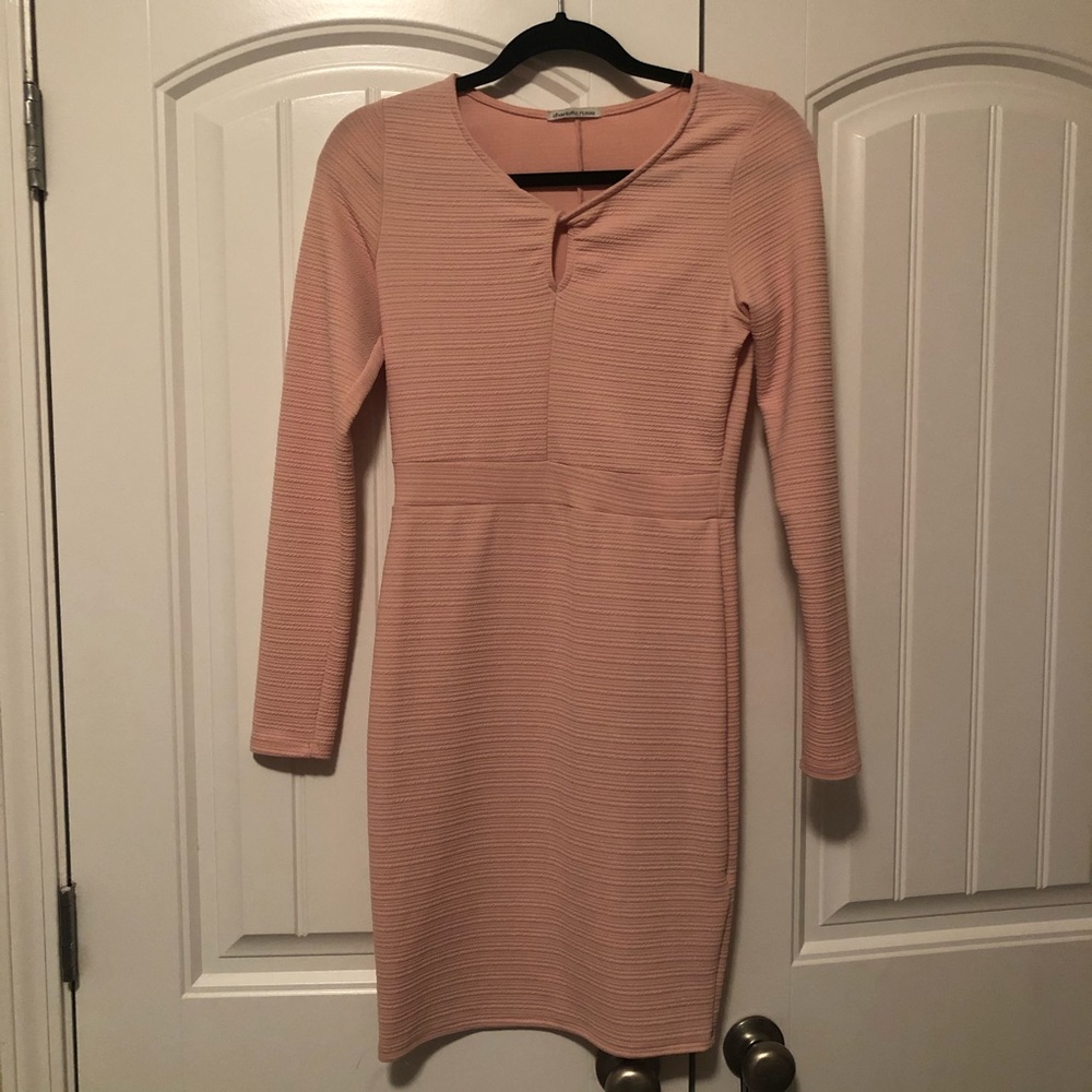 Pink Charlotte Russe keyhole dress